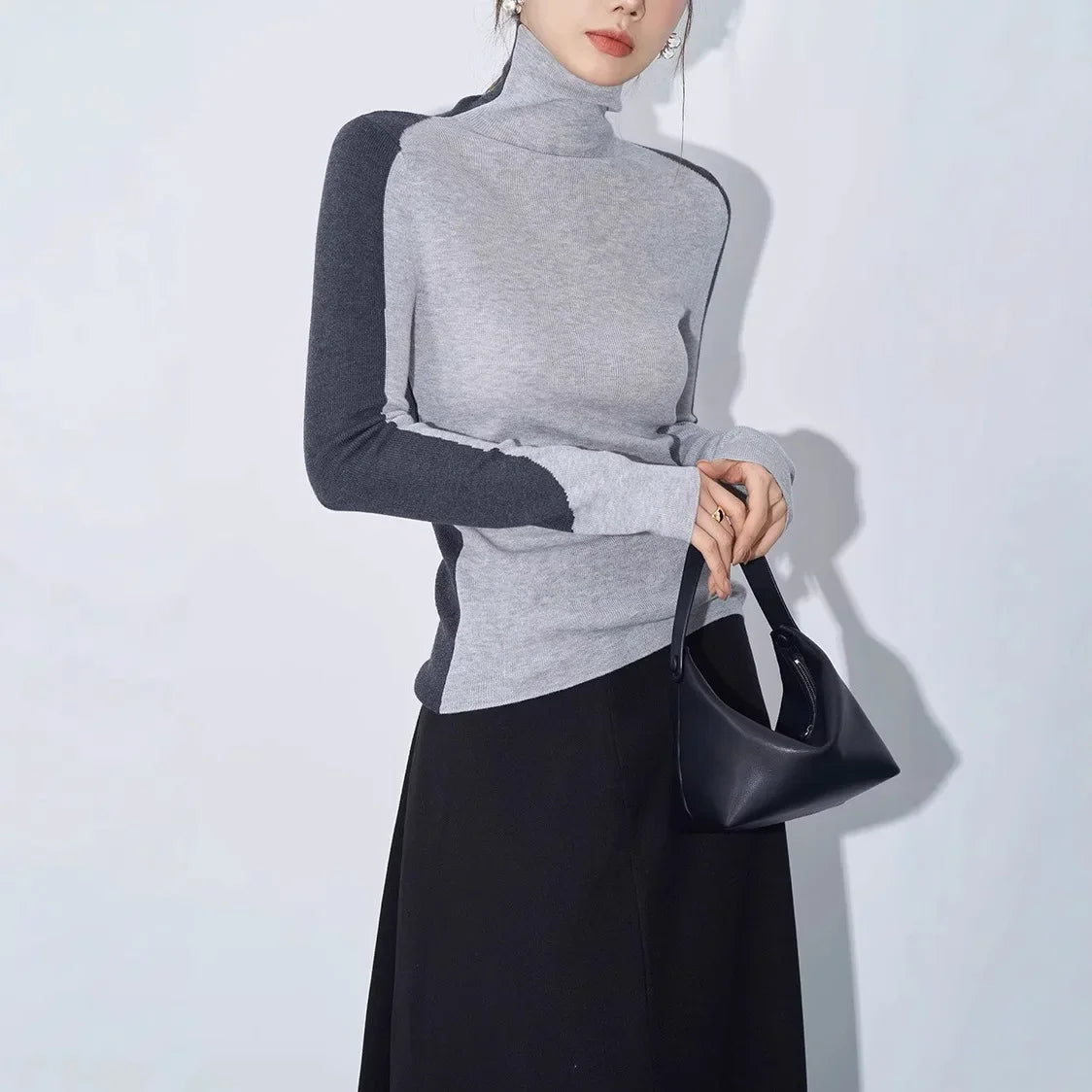 Mock Neck Contrast Sleeve Top