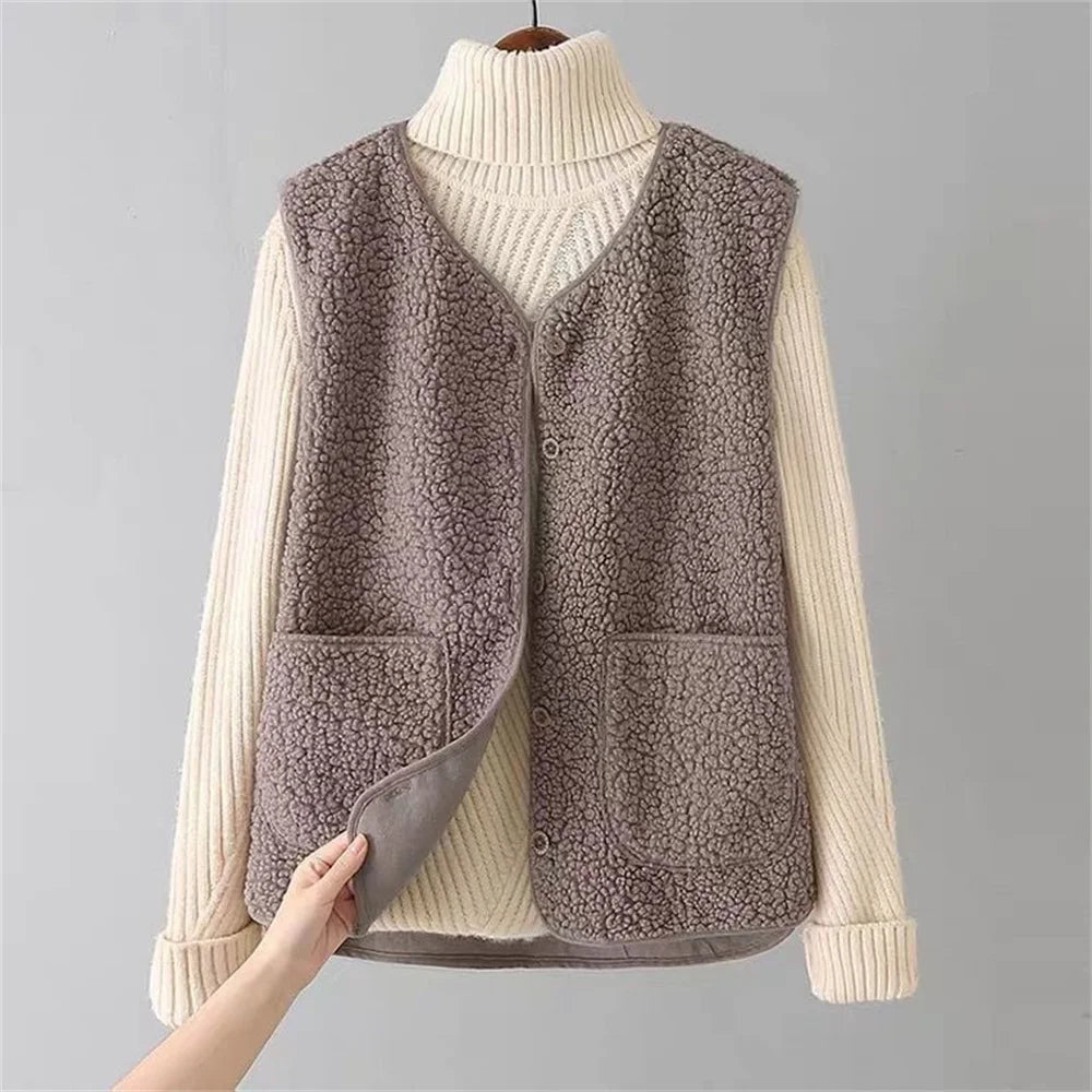 Alara Soft-Wool Vest
